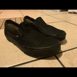 VANS ALL BLACK.